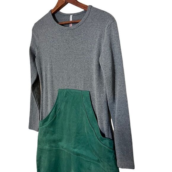 Ginger Long Sleeve Front Pocket Midi Dress - Picture 2 of 5